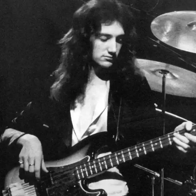 freddie mercury michael jackso_皇后乐队学历最高的乐队_摇滚乐队理工男成员