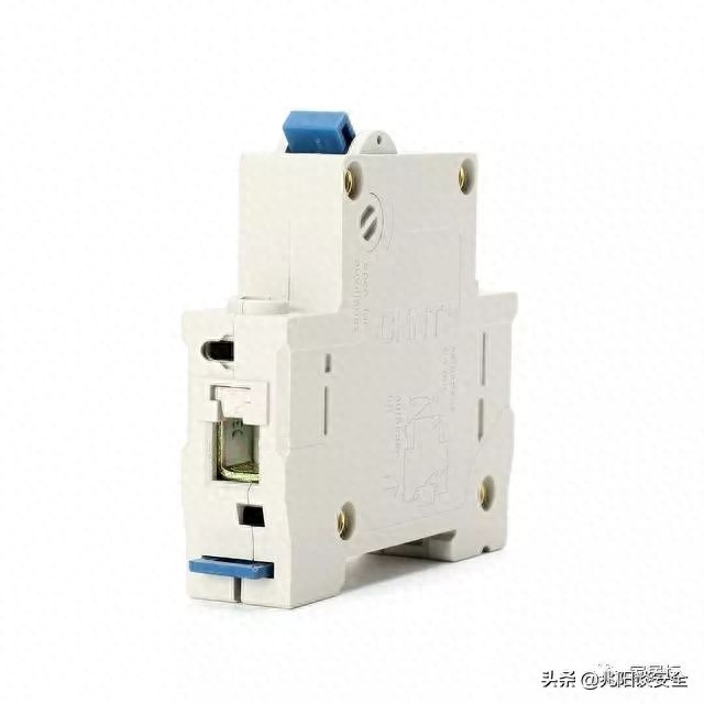 1P空气开关与2P空气开关选用指南_空气开关1P和2P区别_空开2p是什么意思