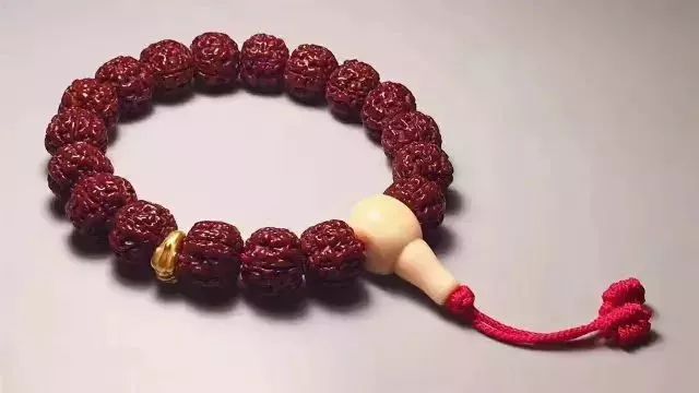 佛珠颗数有讲究_不同颗数佛珠寓意_佛珠手串颗数含义