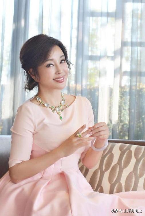 刘晓庆年龄状态_刘晓庆今日大婚_刘晓庆谣言事件