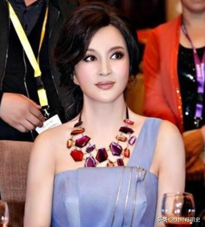 刘晓庆年龄状态_刘晓庆今日大婚_刘晓庆谣言事件