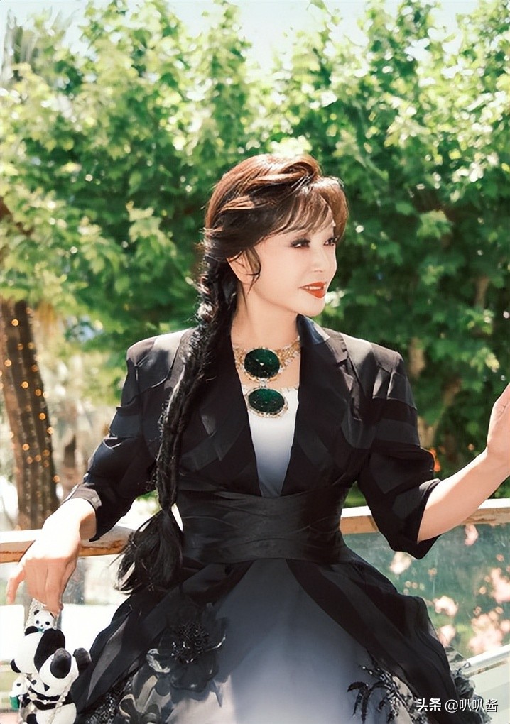 古柯刘晓庆隐秘恋情_刘晓庆今日大婚_古柯被刘晓庆抛弃经历