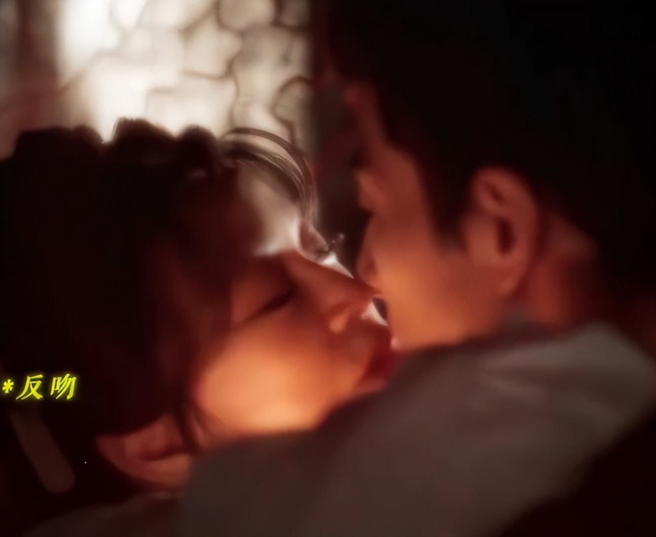 刘晓庆今日大婚_金珈滤镜回答年龄差_刘晓庆短剧少女吻戏