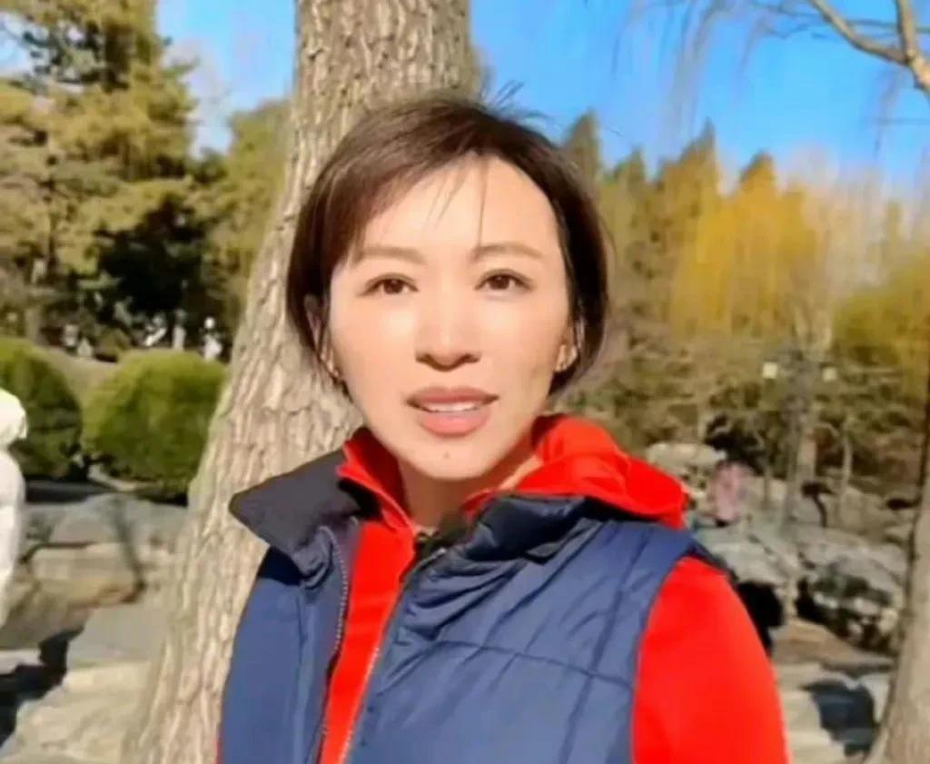 欧阳夏丹羽毛球技巧分享_欧阳夏丹打球视频_欧阳夏丹最新运动视频