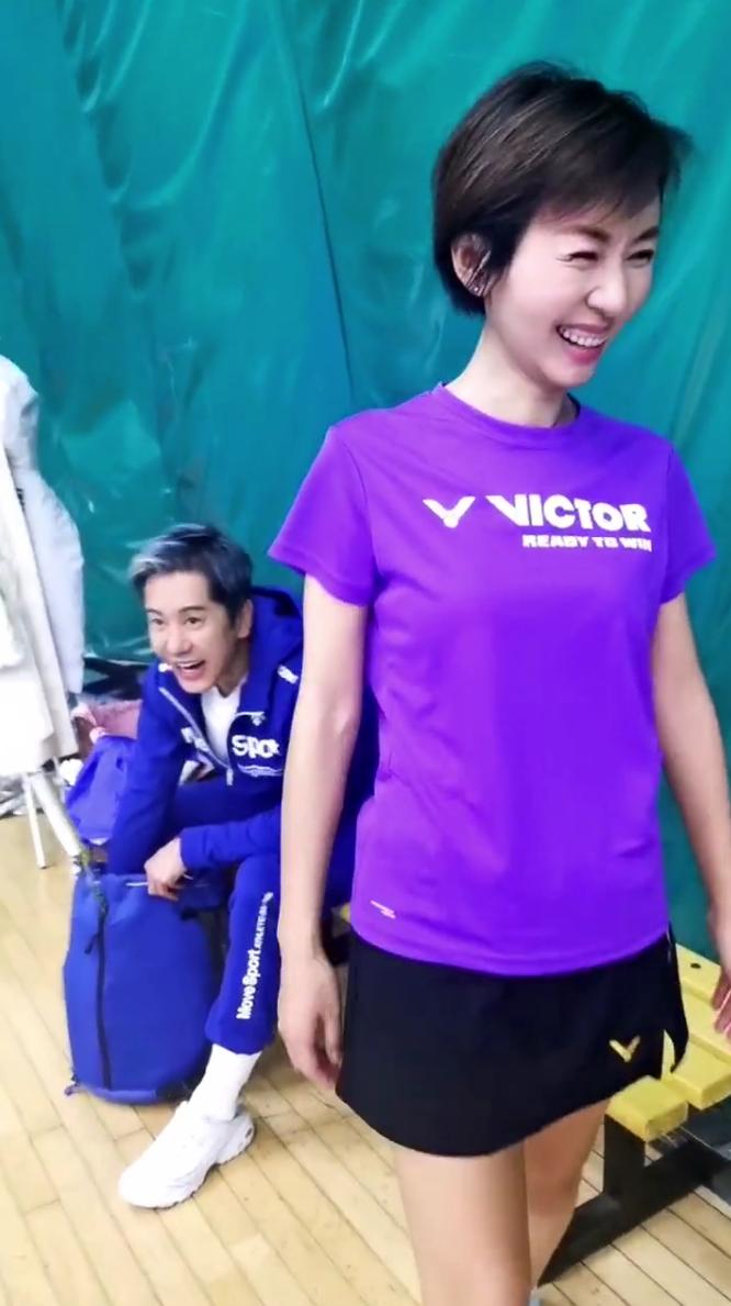 欧阳夏丹毛宁羽毛球友谊_毛宁保养状态年轻变化_欧阳夏丹打球视频