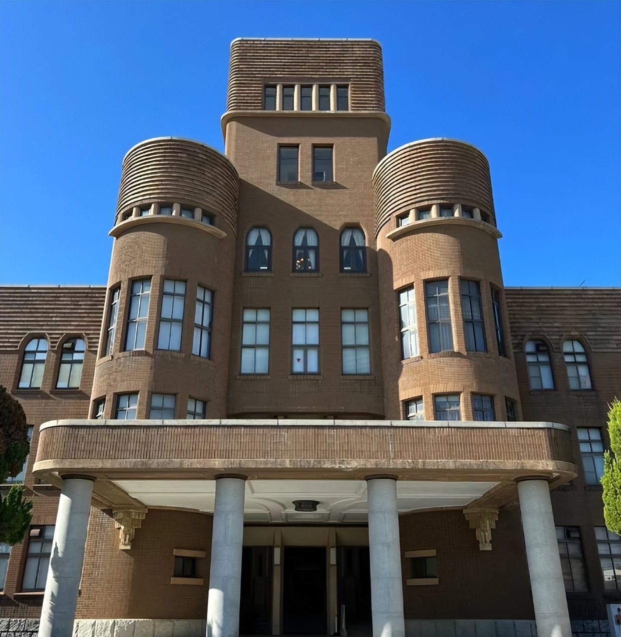 九州大学优势专业_徐州九州大学学费多少_九州大学介绍