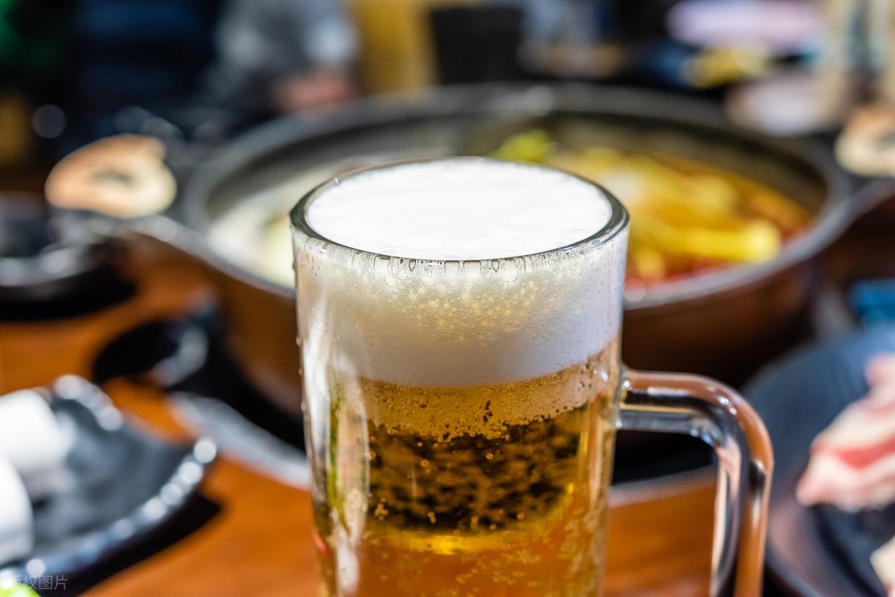 上焦有热头颈部出汗_宝宝睡觉头会出很多汗为什么_头颈部多汗中医原因