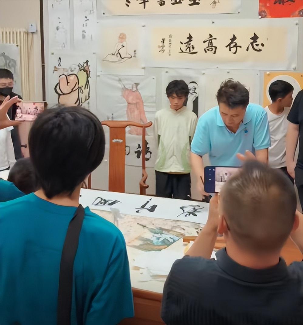 毕福剑早年经历_毕福剑主持生涯巅峰_饭局改变命运毕福剑