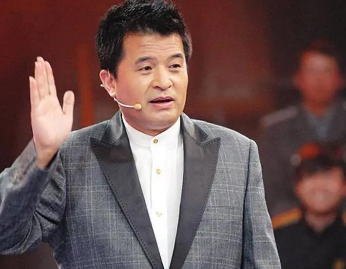 毕福剑酒桌失言事件_公众人物言行规范_饭局改变命运毕福剑