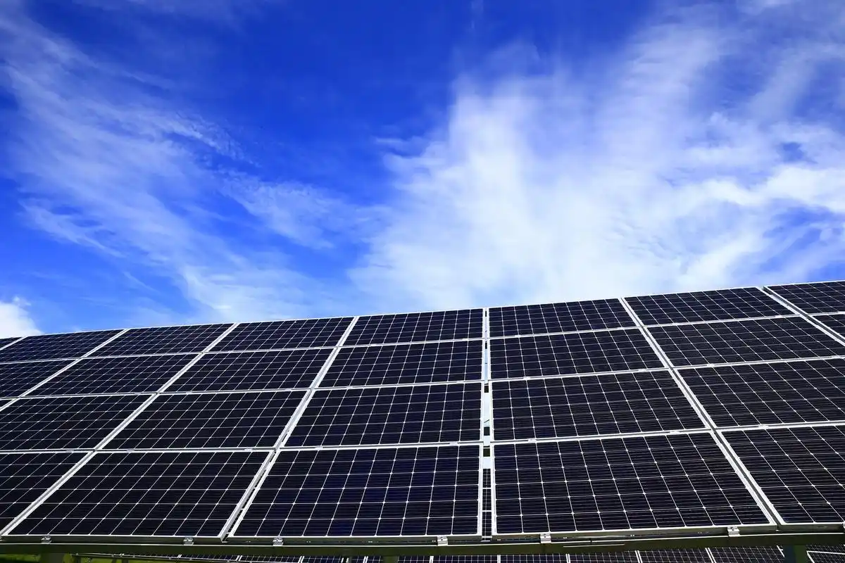 光伏产品增值税出口退税取消 2026年光伏出口退税政策调整 中国光伏产业出口政策转向_光伏产品 补贴