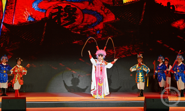 长寿区文艺表演_重庆社区艺术节_文化艺术节摄影比赛照片