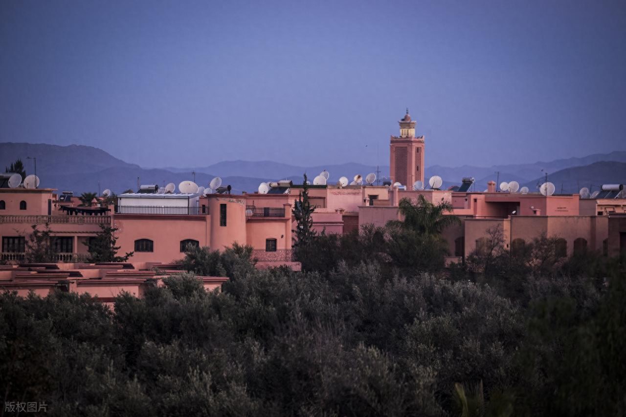 摩洛哥火车旅行体验_摩洛哥穿衣服是什么颜色_摩洛哥自驾游攻略