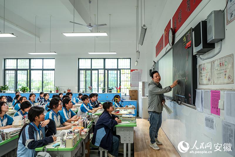 固镇县农业产业化全程机械化发展历程_固镇县产业立县工业强县教育兴县文旅富县_安徽省固镇县教育局