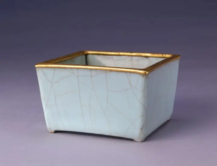 瓷器造型纹饰烧造方法胎釉特征年款_古代瓷器鉴定依据_瓷器的基本知识