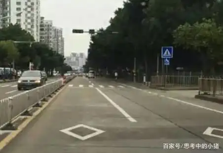 纵向减速标线作用原理_导流线标志_道路交通标线性能要求