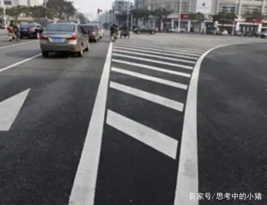 纵向减速标线作用原理_道路交通标线性能要求_导流线标志