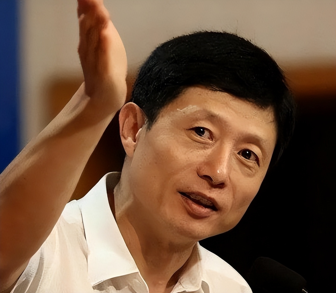 张召忠是大忽悠吗_战忽局张召忠_军事专家不靠谱