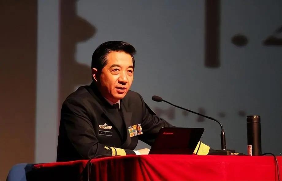 艾跃进军事课特点_张召忠是大忽悠吗_郑强爱国言论风格