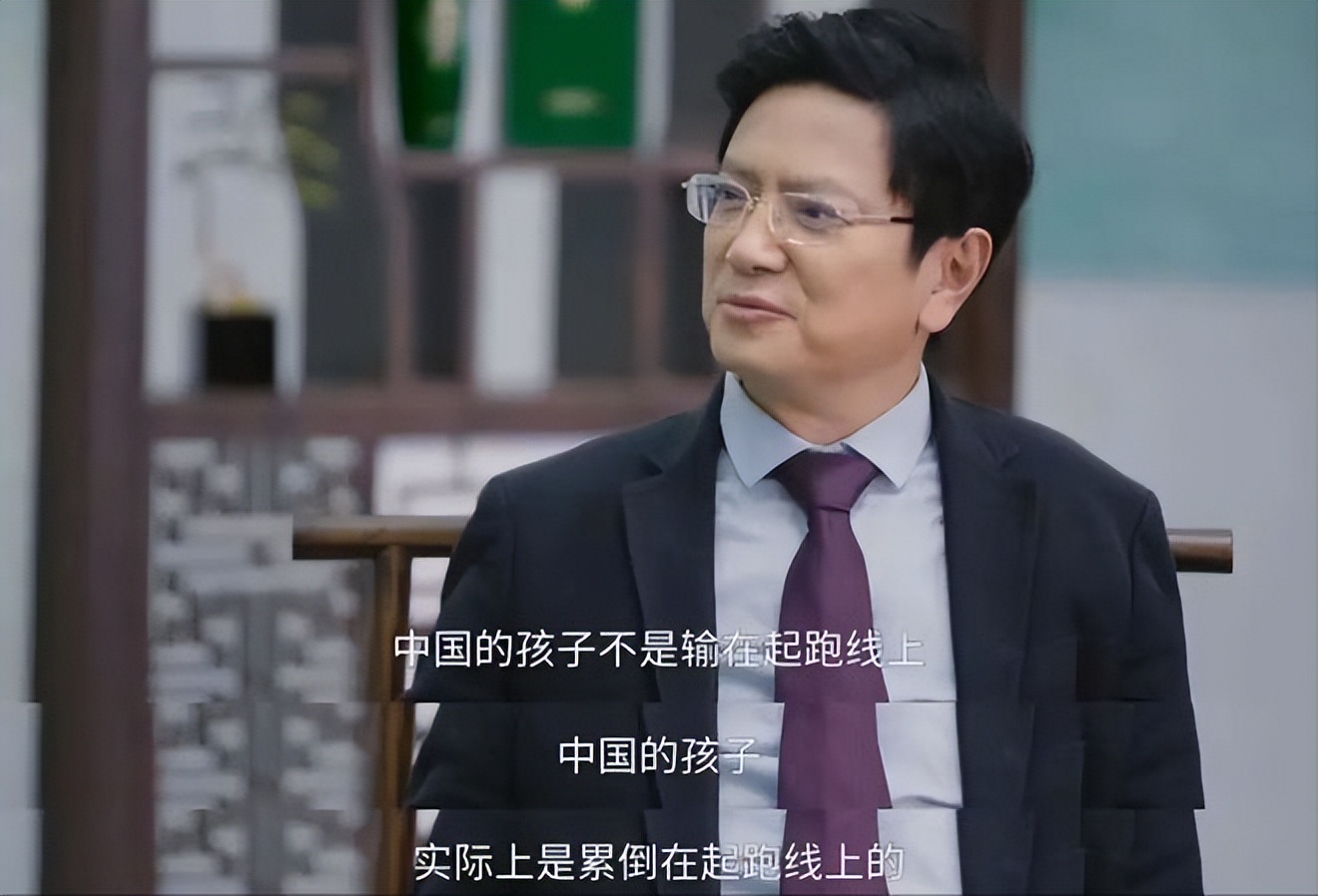 张召忠是大忽悠吗_艾跃进军事课特点_郑强爱国言论风格