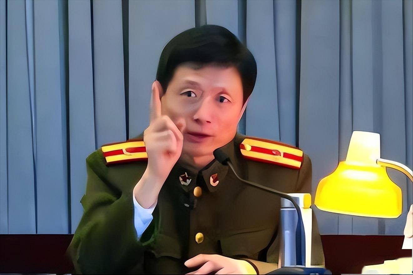 艾跃进大炮真理_张召忠战略烟雾弹_张召忠是大忽悠吗