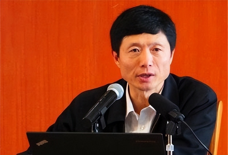 张召忠战略烟雾弹_艾跃进大炮真理_张召忠是大忽悠吗