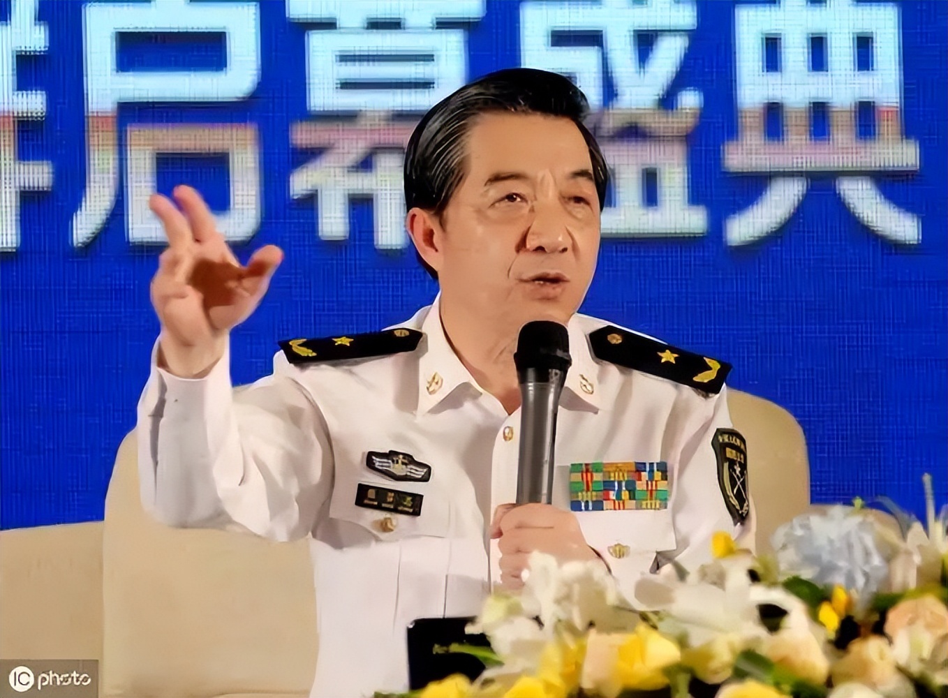 战忽局 张召忠 海带缠潜艇_张召忠是大忽悠吗