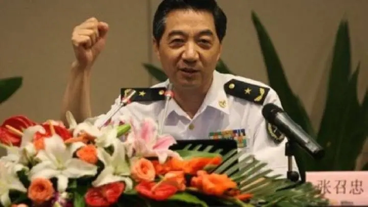 张召忠是大忽悠吗_战忽局 张召忠 海带缠潜艇