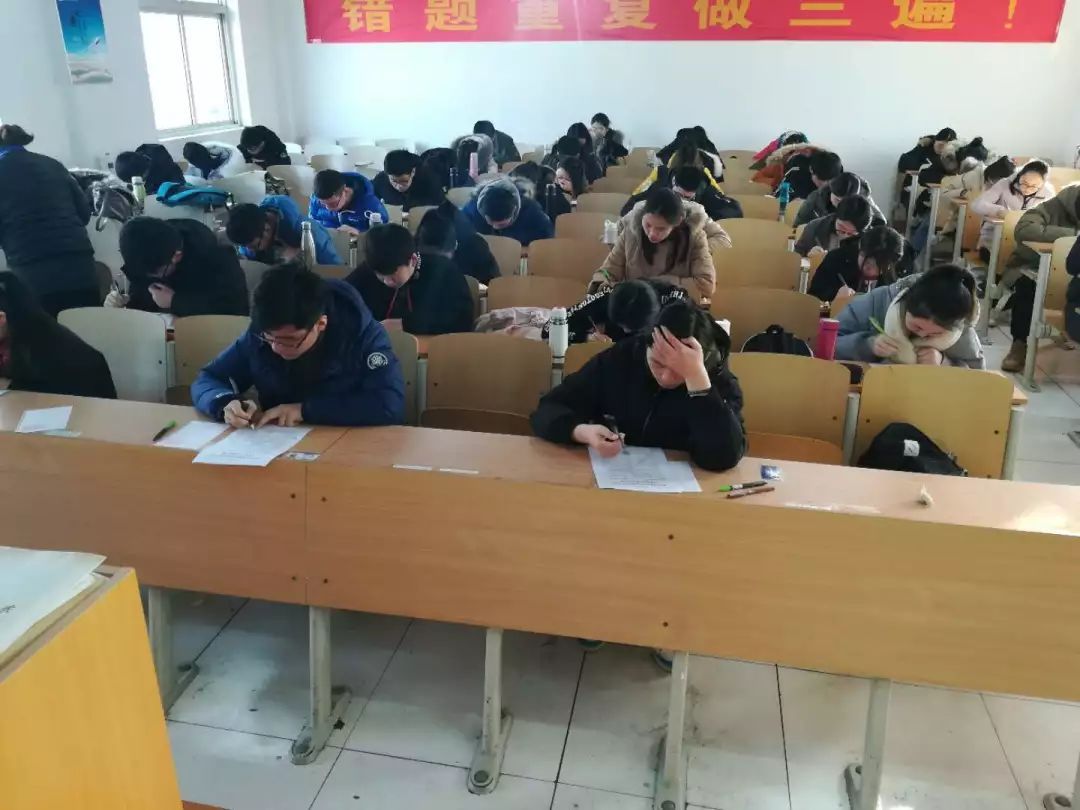 全日制本科助学班_非全日制统招学历区别_统招跟自考的区别