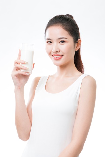 牛奶与心血管健康_常喝牛奶对心脏的影响_喝牛奶是什么意思