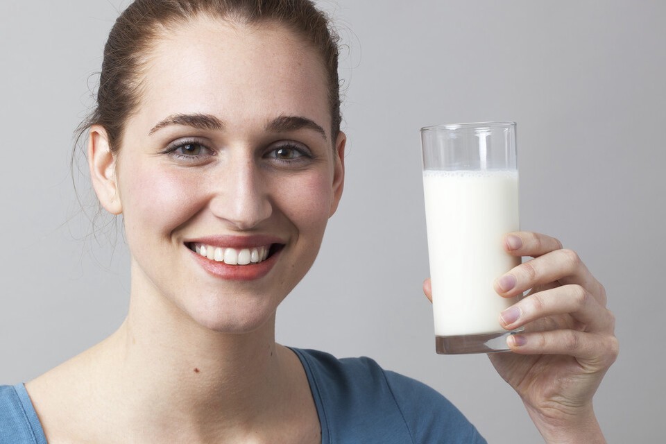 牛奶不适合人群_乳糖不耐受饮食指南_喝牛奶是什么意思