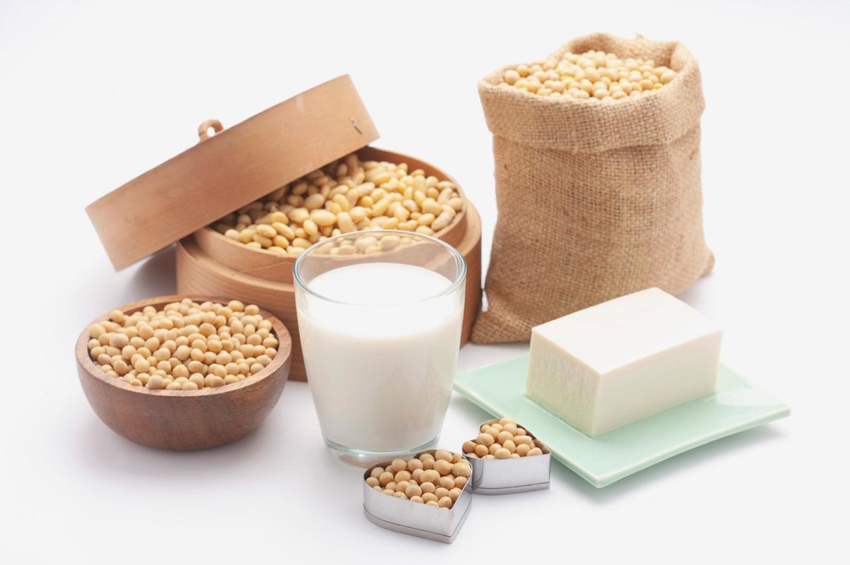 骨密度偏低如何补钙_有哪些是含钙的食物_补钙误区与正确方法