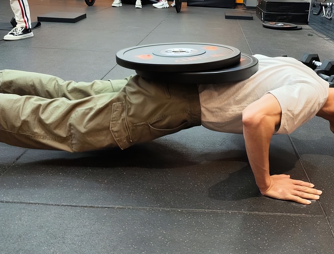 骨量减少饮食补钙_芝麻酱高钙食物_有哪些是含钙的食物