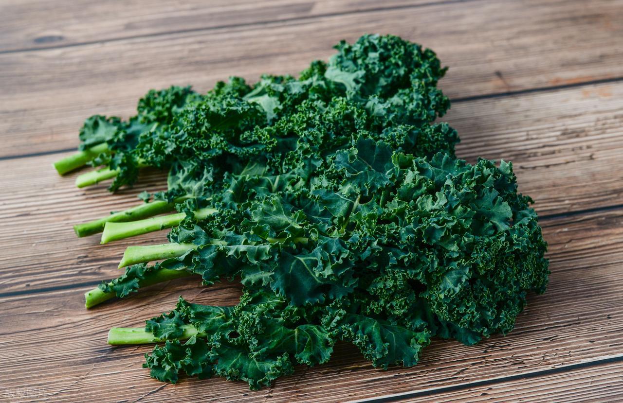 有哪些是含钙的食物_补钙食物选择 牛奶之外的高吸收钙源 芝麻酱小鱼干豆腐