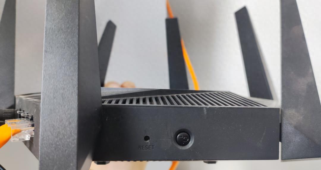 无线路由器reset键在哪_路由器重置忘记密码怎么办_中国电信OEMTPlink路由器设置