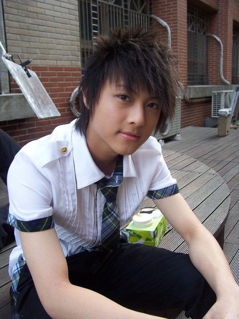 王子 邱胜翊 郭雪芙恋情_郭雪芙结婚