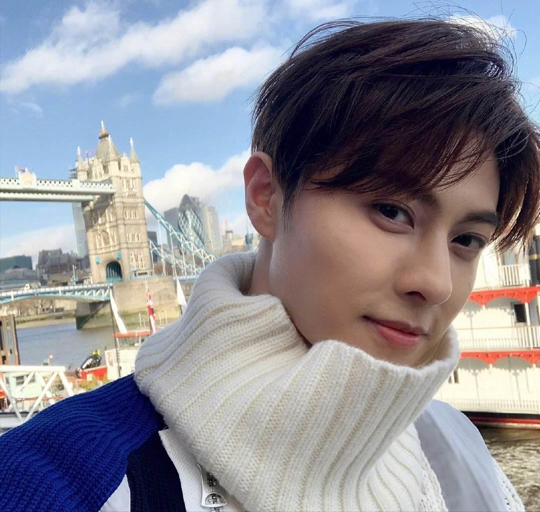 王子 邱胜翊 郭雪芙恋情_郭雪芙结婚