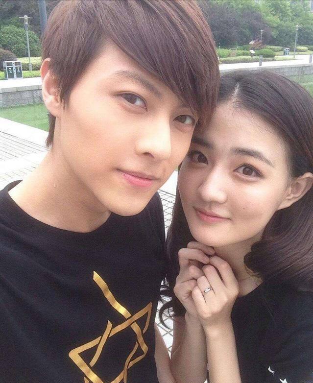 王子 邱胜翊 郭雪芙恋情_郭雪芙结婚