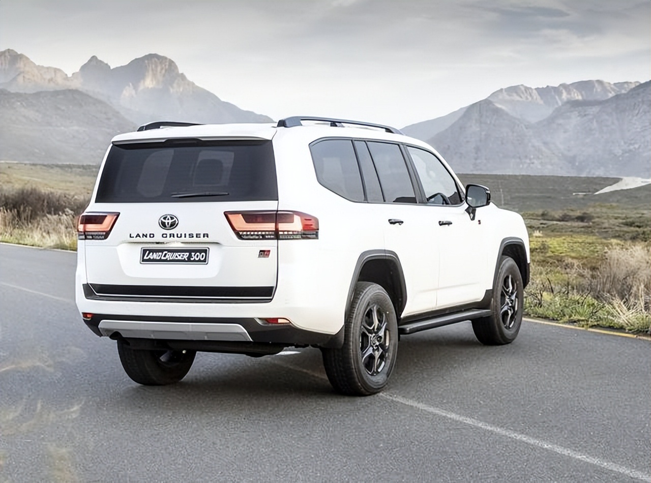 丰田世纪century图片_兰德酷路泽LC300GR评测_丰田兰德酷路泽LC300GR