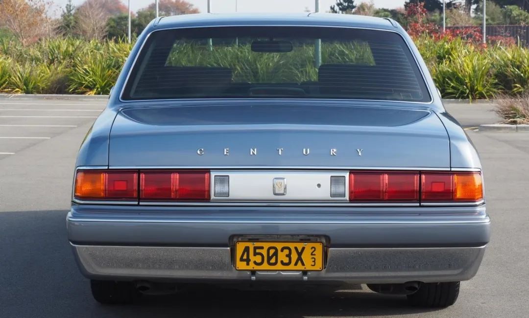 丰田世纪century图片_:丰田世纪 初代 President 1GZ-FE V12