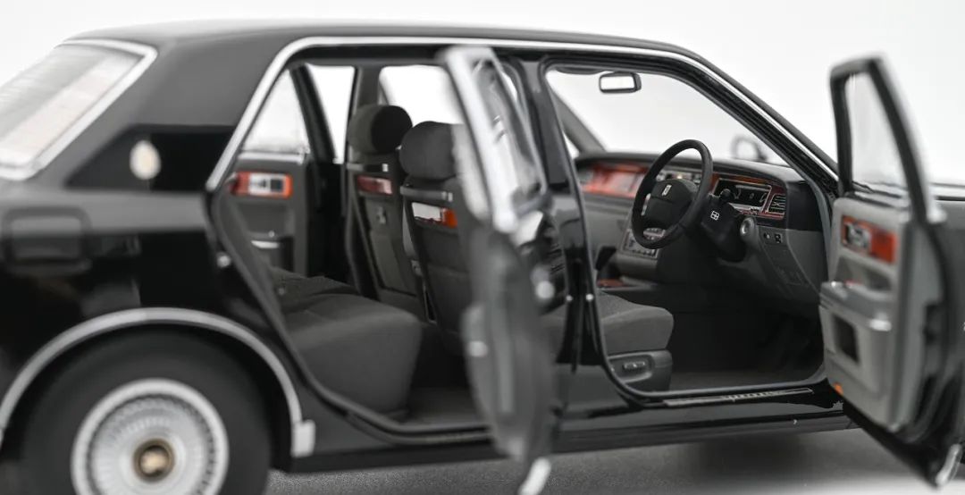 丰田世纪century图片_:丰田世纪 初代 President 1GZ-FE V12