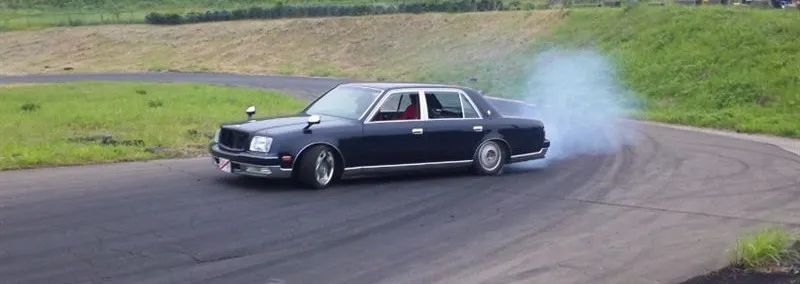 丰田世纪century图片_:丰田世纪 初代 President 1GZ-FE V12