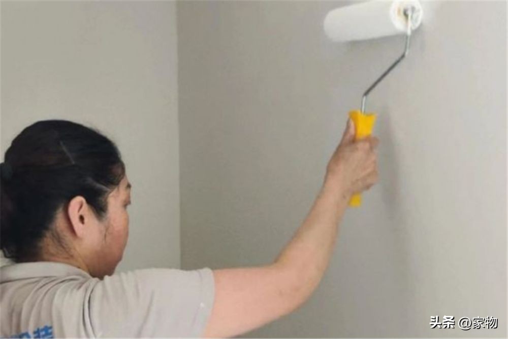 铲墙皮刷墙固嵌缝填补_装修油工步骤详解_刷墙步骤