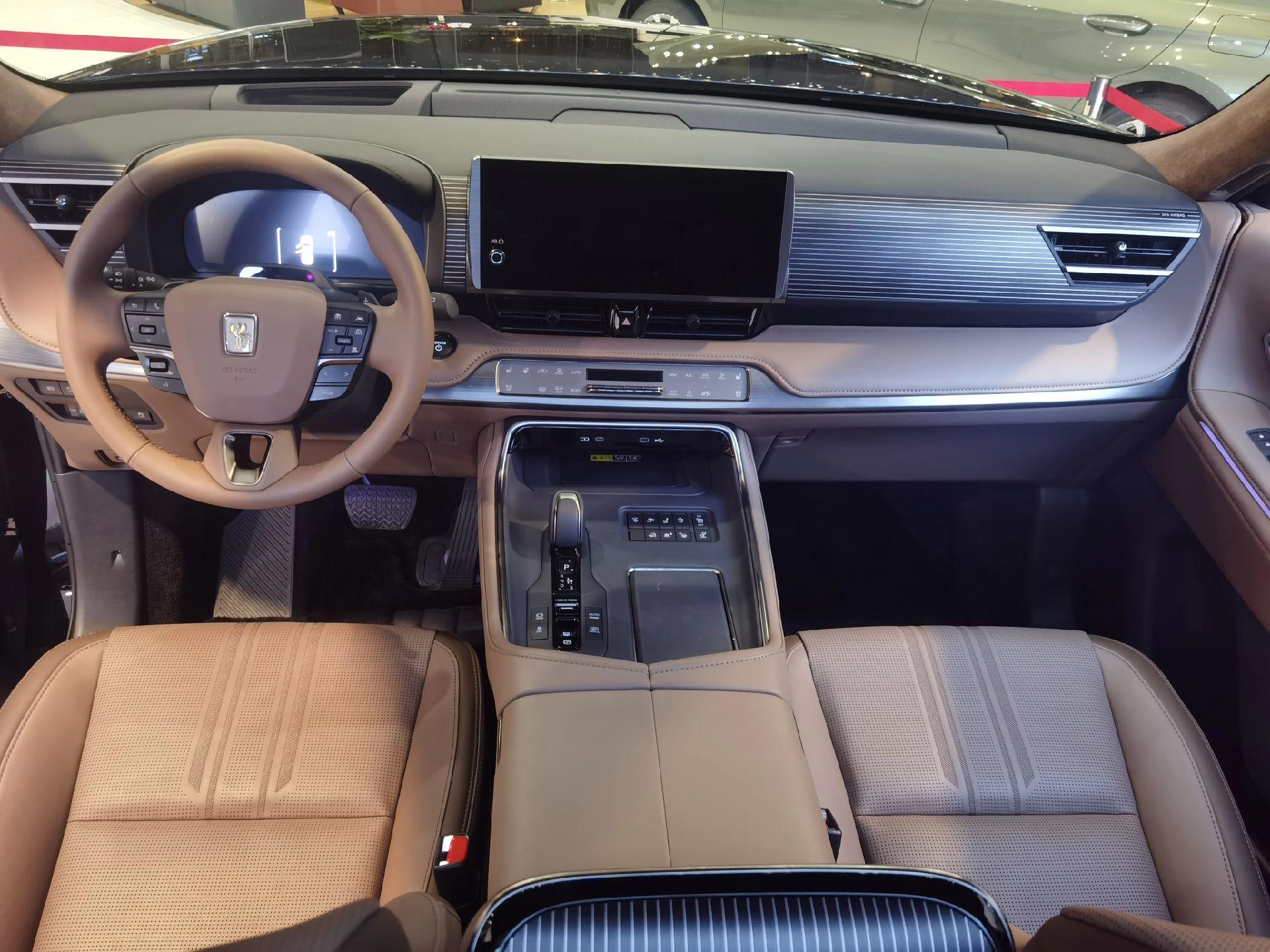 丰田世极价格_丰田世纪century图片_丰田世极实车图