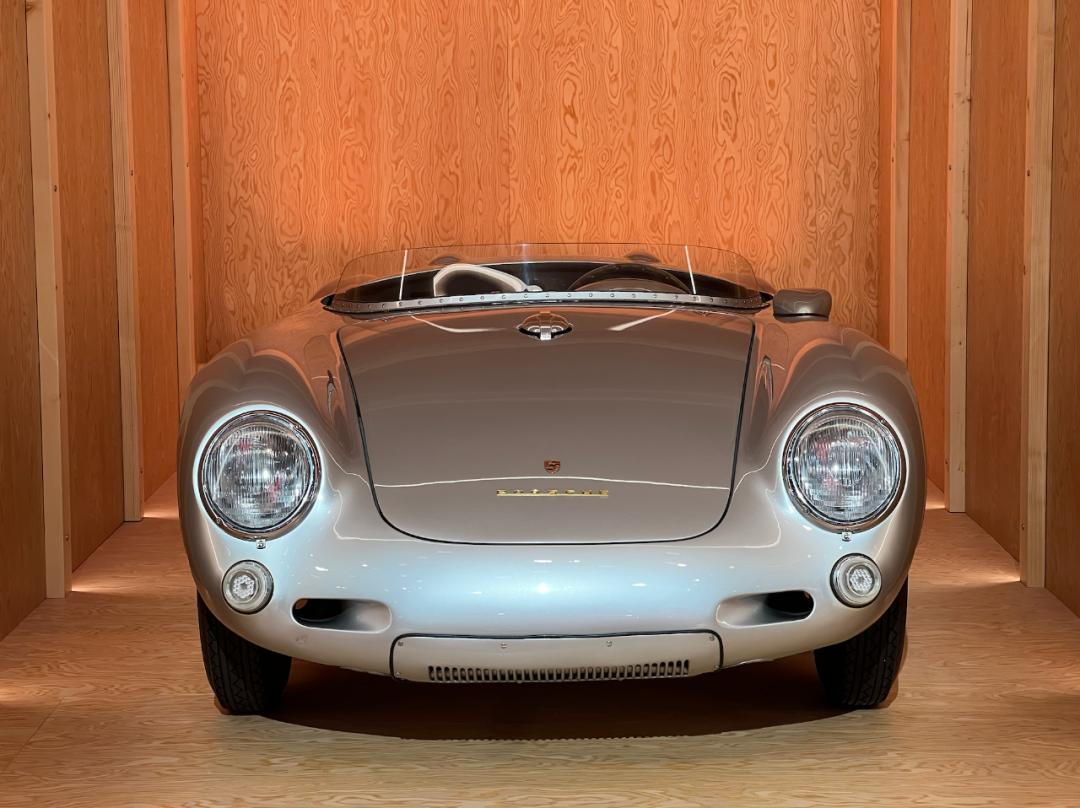 经典车型设计_经得起时间检验的汽车设计_丰田世纪century图片