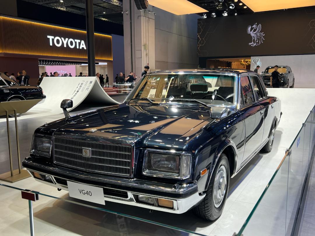 经典车型设计_经得起时间检验的汽车设计_丰田世纪century图片