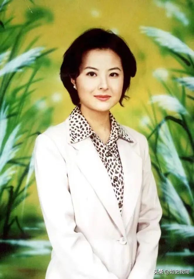 张泉灵 主持生涯 事业转型_张泉灵北大毕业典礼演讲