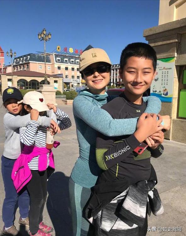 张泉灵北大毕业典礼演讲_张泉灵 主持生涯 事业转型