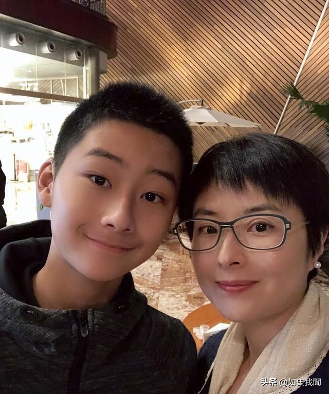 张泉灵北大毕业典礼演讲_张泉灵 主持生涯 事业转型