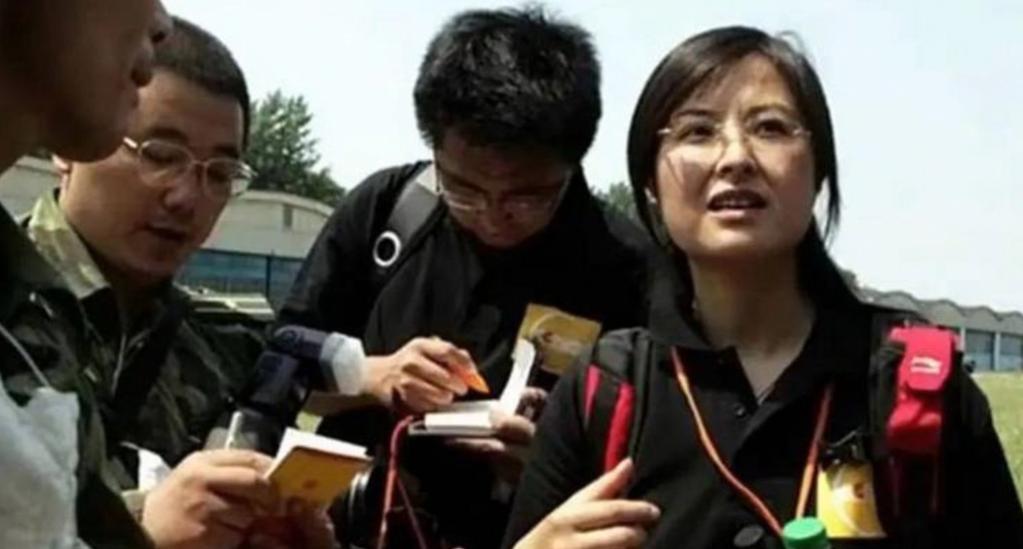 张泉灵主持生涯发展历程_张泉灵北大毕业典礼演讲_张泉灵央视辞职转型创投圈