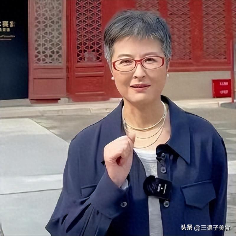 张泉灵分享生死经历_张泉灵北大毕业典礼演讲_中年人焦虑生死